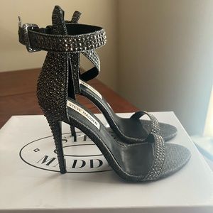 Steve Madden Mischa Rhinestone W6.5